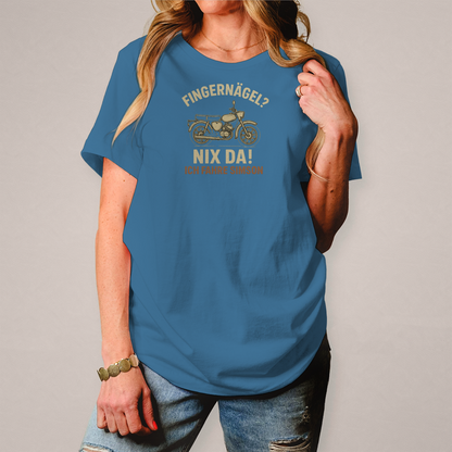 Damen T-Shirt „Fingernägel? Nix da! – Ich fahre Simson“